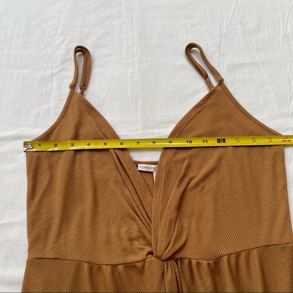 Express One Eleven Gold Ribbed Twist Front Top Size M - Picture 9 of 11